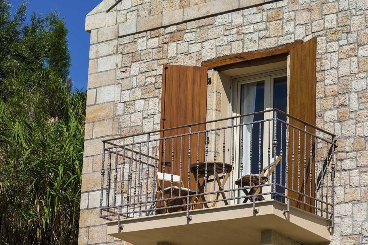 Monambeles Villas Svoronata Eksteriør bilde